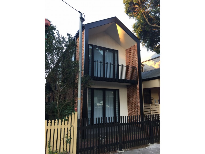 66 Parry St, Cooks Hill NSW 2300