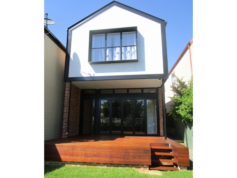 66 Parry St, Cooks Hill NSW 2300