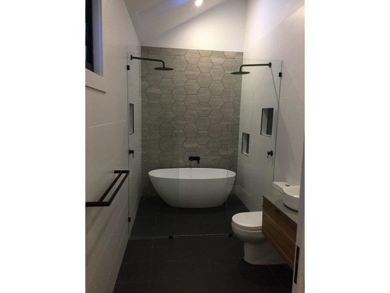 66 Parry St, Cooks Hill NSW 2300