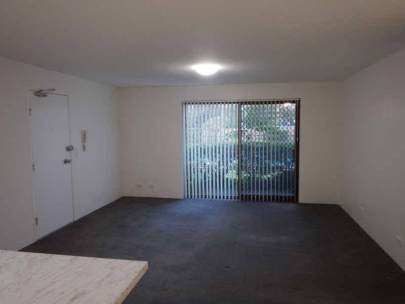 1/83 Queen St, Southport QLD 4215