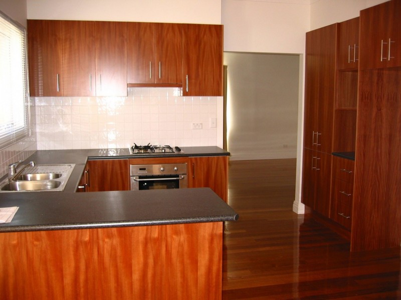 38 Walnut St, Ormond VIC 3204