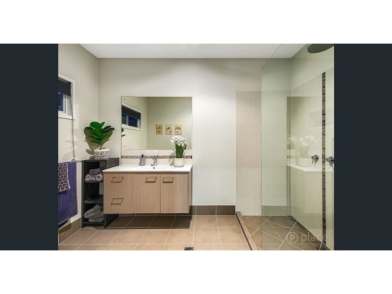98 Elkhorn St, Enoggera QLD 4051