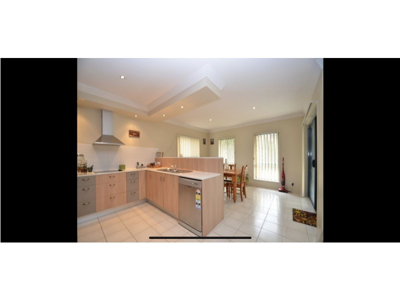 7 Oxford Ct, Robina QLD 4226