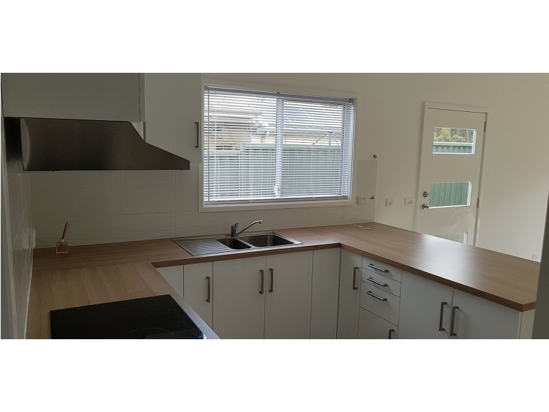 8A Plateau Rd, Stanwell Tops NSW 2508