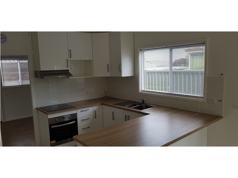 8A Plateau Rd, Stanwell Tops NSW 2508