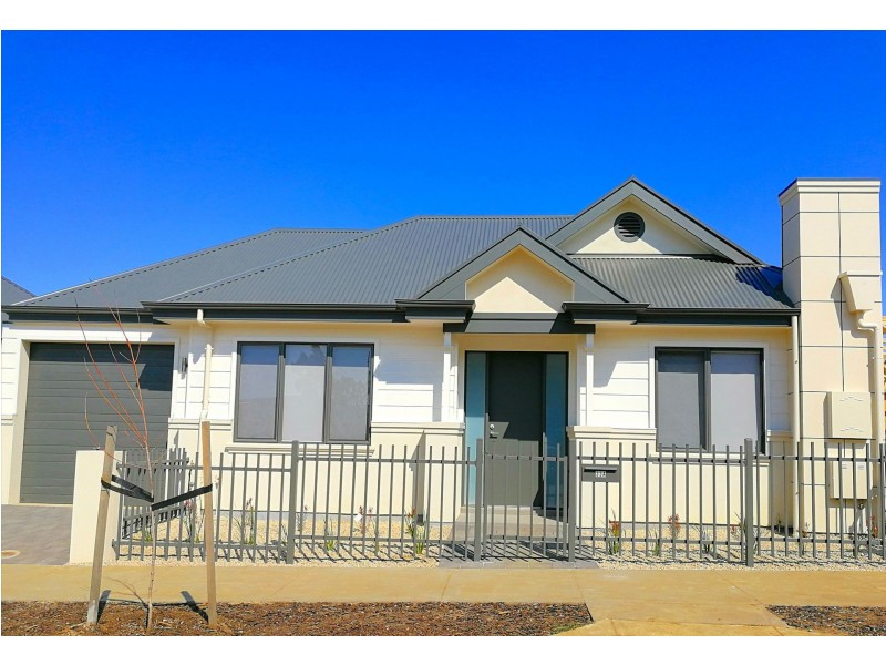 33A Wycombe Dr, Mount Barker SA 5251