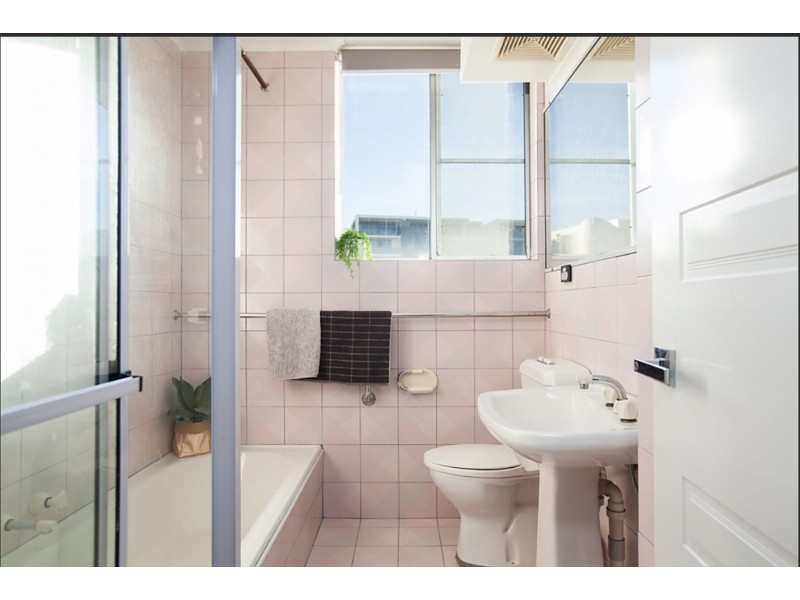 9/11 Ocean St, Wollongong NSW 2500