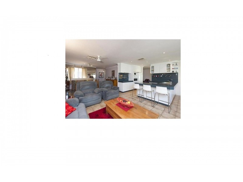 2 Burren, Willetton WA 6155