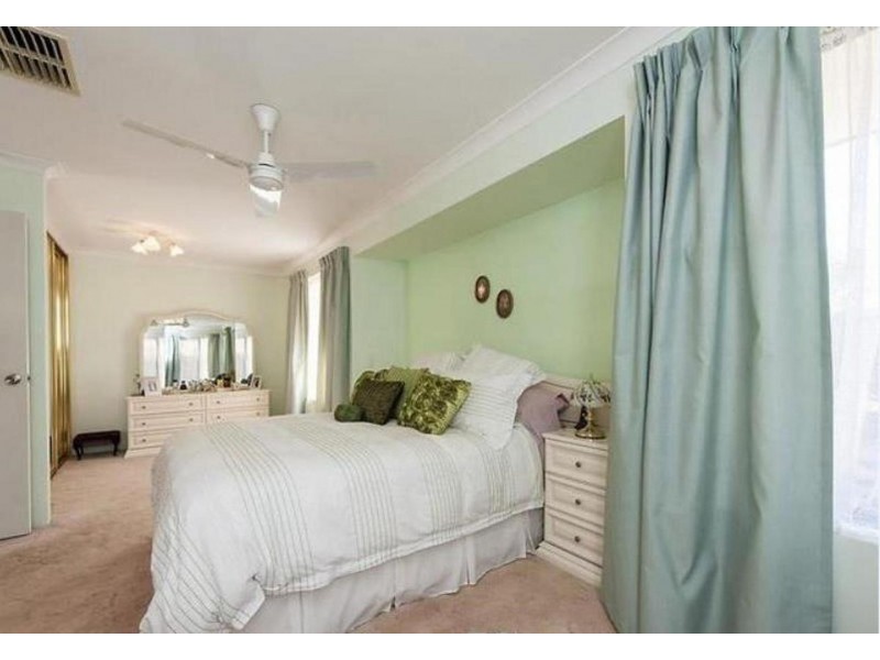 2 Burren, Willetton WA 6155