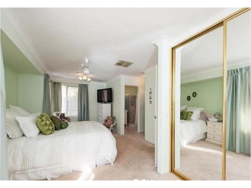 2 Burren, Willetton WA 6155