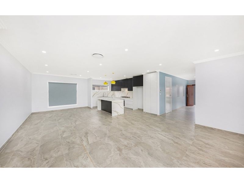 8 Perrett St, Schofields NSW 2762