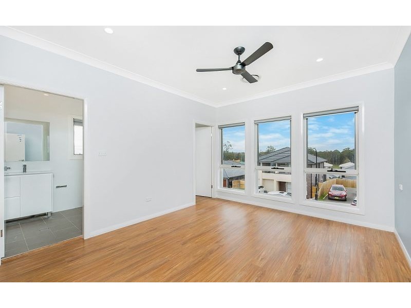 8 Perrett St, Schofields NSW 2762