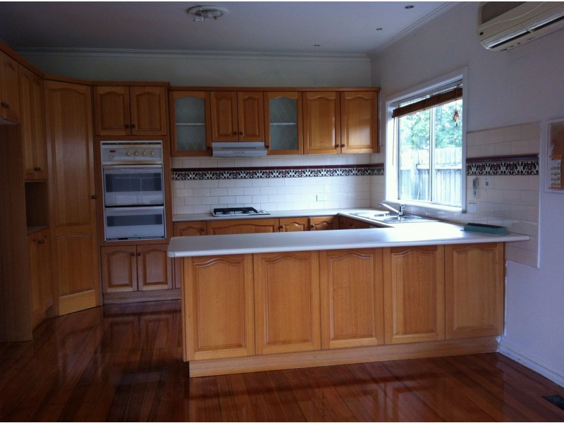 31 Emu Rd, Maidstone VIC 3012