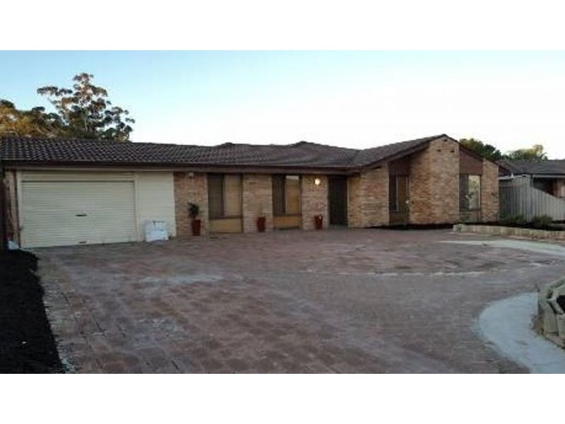 7 Illawarra Crescent, Ballajura WA 6066