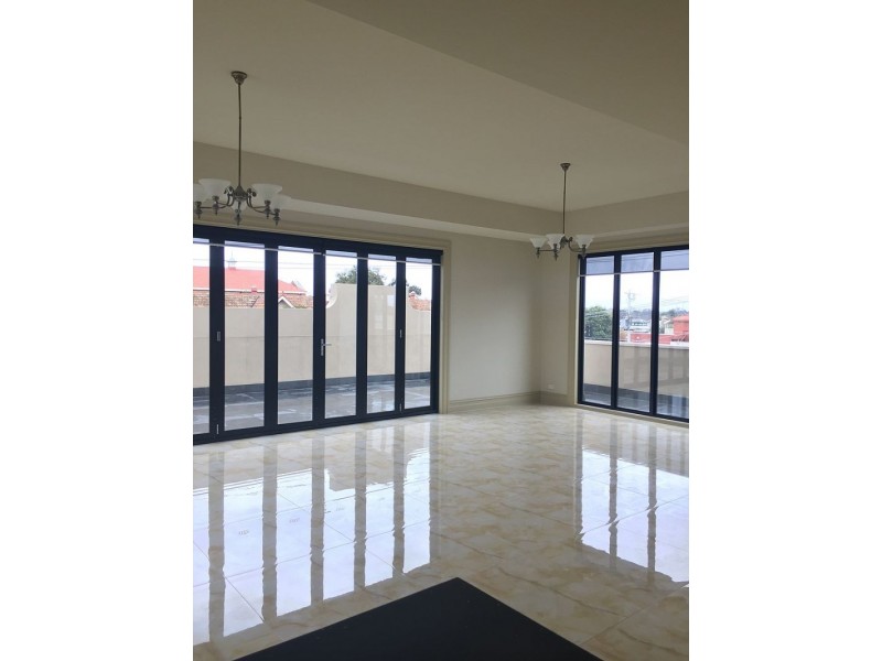 5/293 Buckley St, Aberfeldie VIC 3040