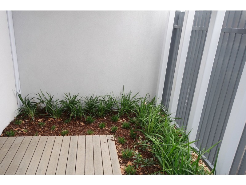 1/4 Pridham St, Kensington VIC 3031