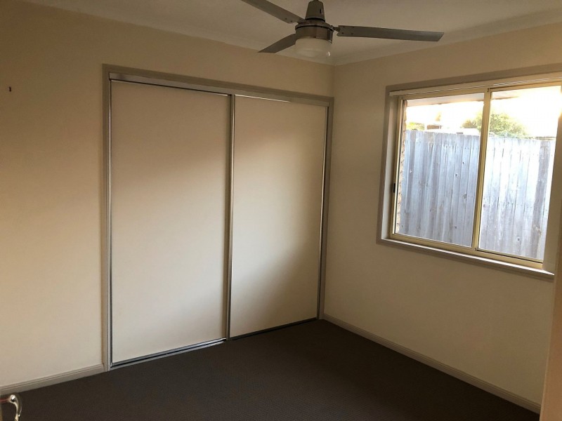 7 Robertson Dr, Burnside QLD 4560