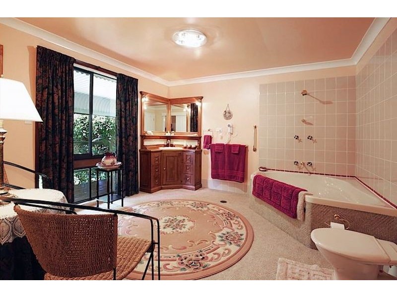 69 Meroo Rd, Bomaderry NSW 2541