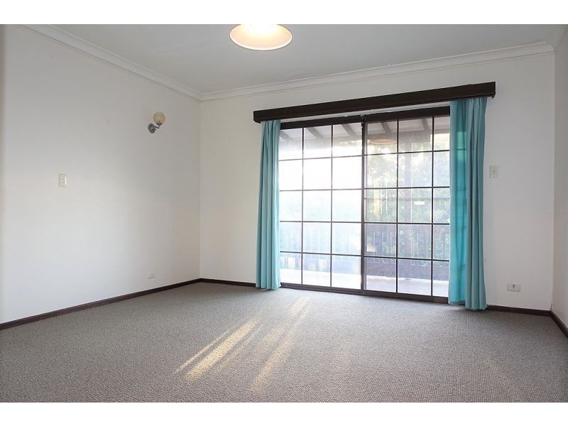 23 Page Dr, Mullaloo WA 6027