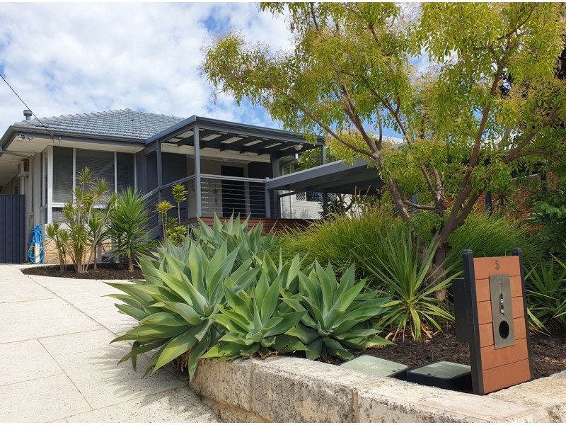5 Charles St, Karrinyup WA 6018