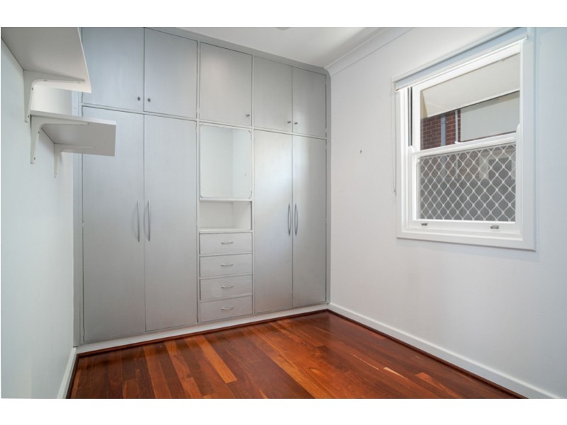 5 Charles St, Karrinyup WA 6018