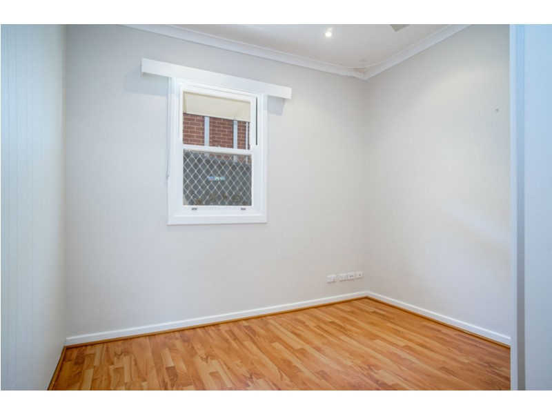 5 Charles St, Karrinyup WA 6018