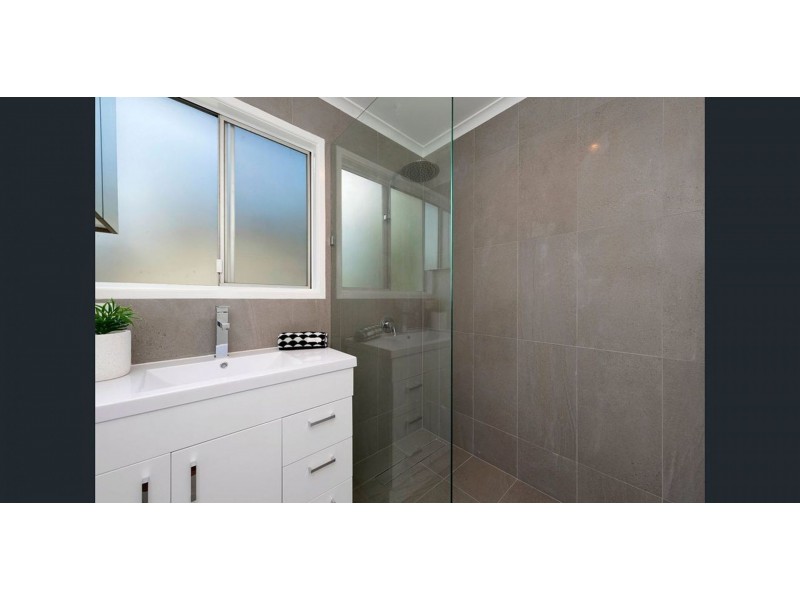 190 Bapaume Rd, Holland Park West QLD 4121