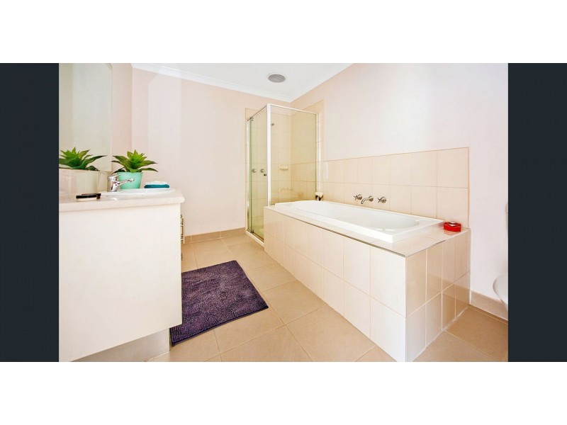 12 Mallard Mews, South Morang VIC 3752