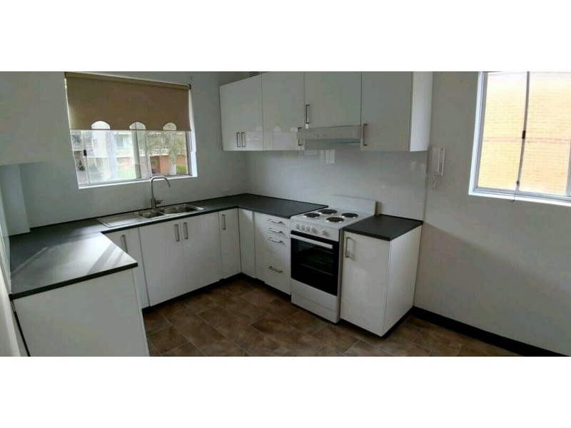 4/30 Gloucester Rd, Hurstville NSW 2220