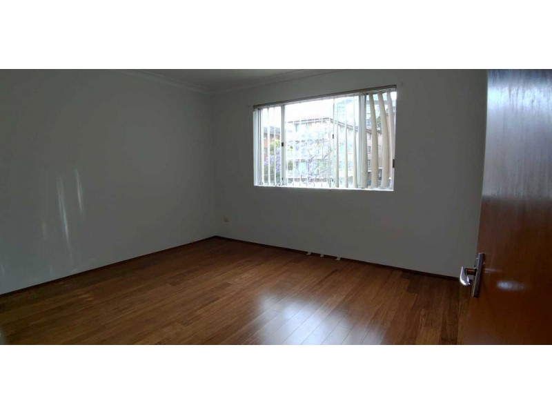 4/30 Gloucester Rd, Hurstville NSW 2220