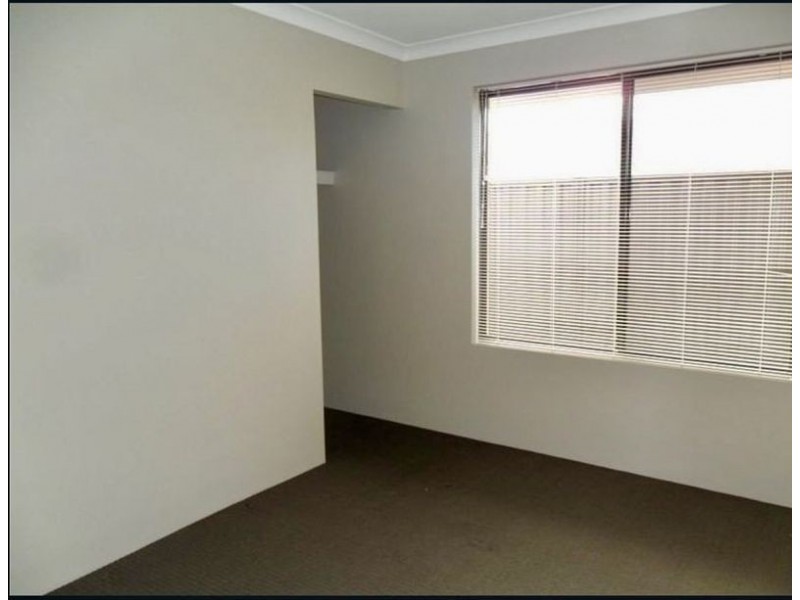 18 Casitas St, Champion Lakes WA 6111