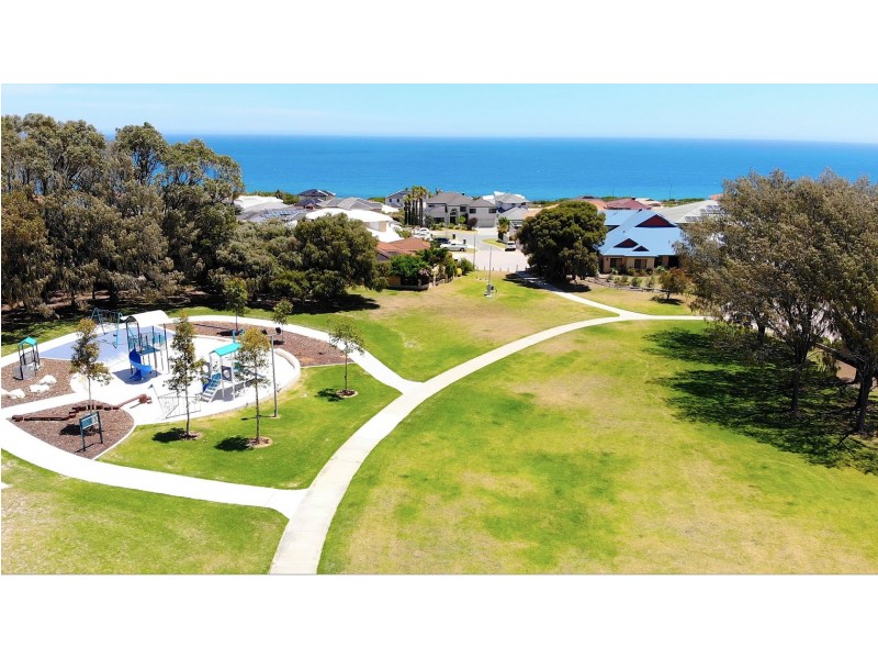 16 Velsheda Grn, Ocean Reef WA 6027