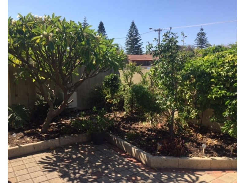 11A Maritana Rd, Kallaroo WA 6025