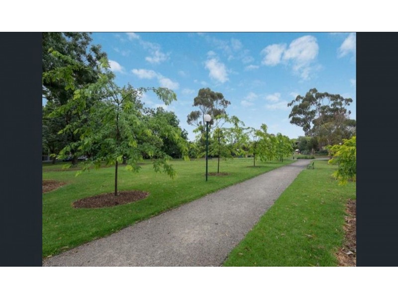 2/33 Clarke St, Elwood VIC 3184