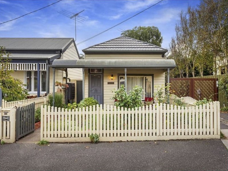 2 Emily St, Brighton VIC 3186