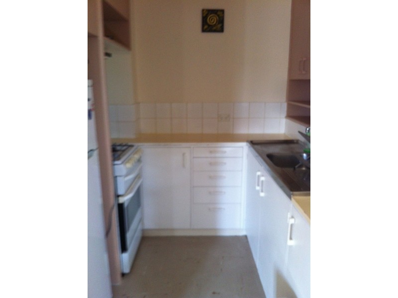 4/28-30 Cumming St, Brunswick West VIC 3055