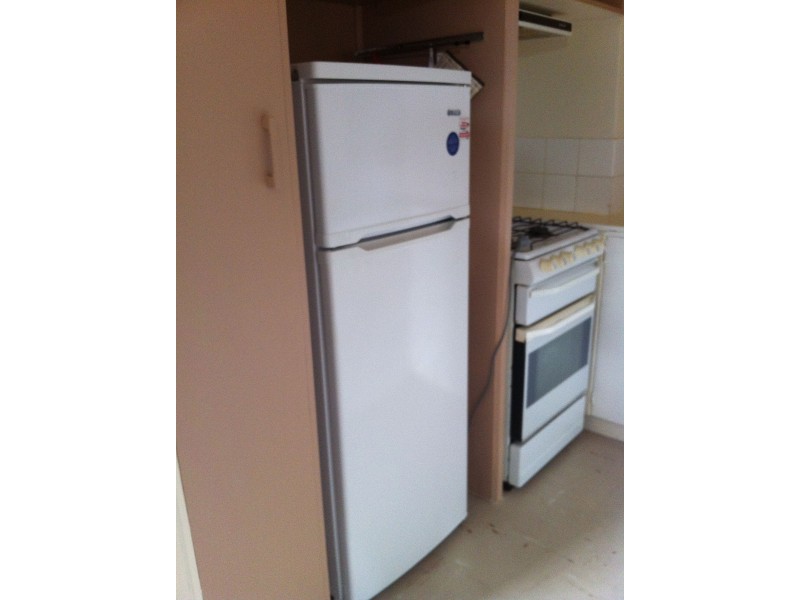 4/28-30 Cumming St, Brunswick West VIC 3055