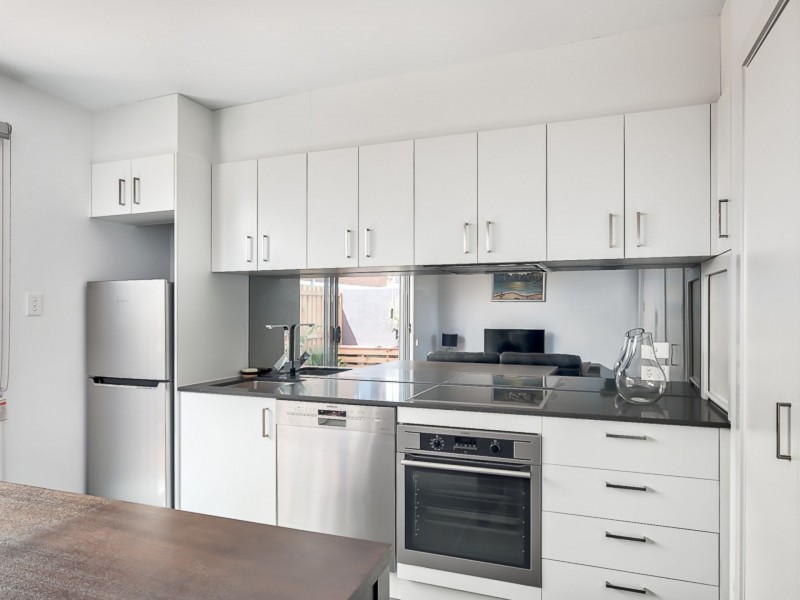 2/15 Gordon St, Milton QLD 4064