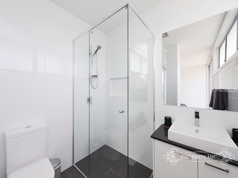 2/15 Gordon St, Milton QLD 4064