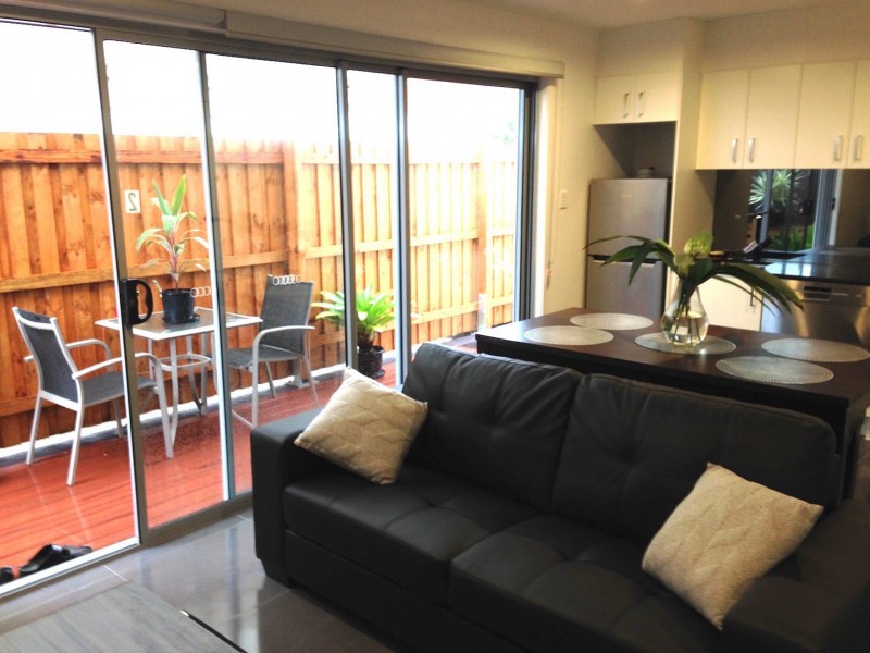 2/15 Gordon St, Milton QLD 4064