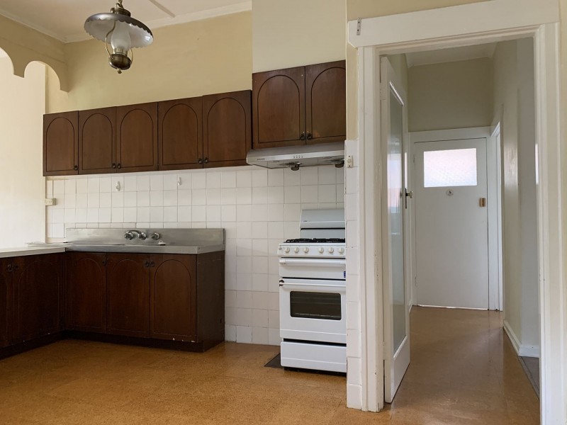 33 Martin Rd, Glen Iris VIC 3146