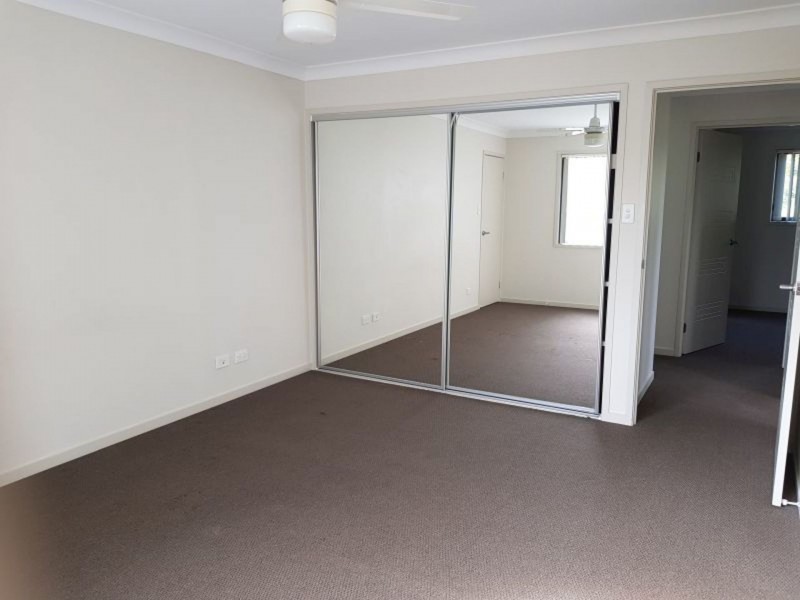 2/10 Chantrill Ave, Nerang QLD 4211