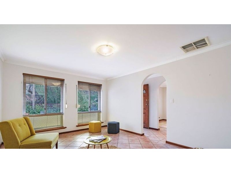 22 Stokes St, White Gum Valley WA 6162