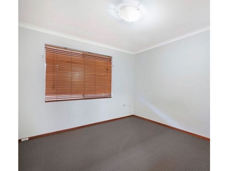 22 Stokes St, White Gum Valley WA 6162