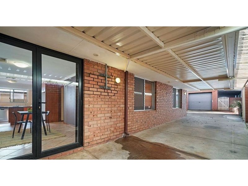 22 Stokes St, White Gum Valley WA 6162