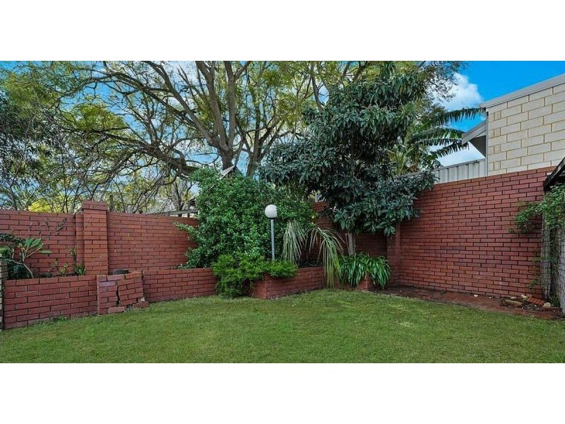 22 Stokes St, White Gum Valley WA 6162