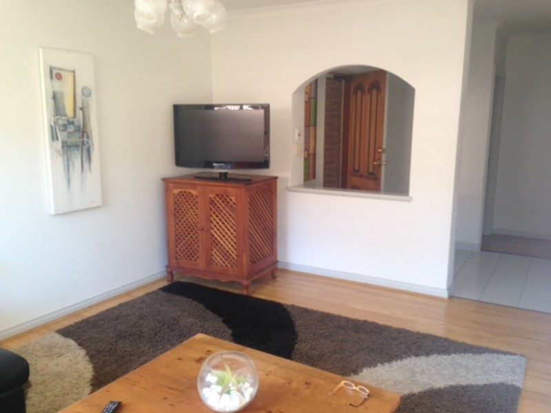 23 Nicholl St, Daglish WA 6008