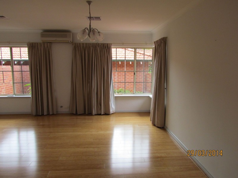 23 Nicholl St, Daglish WA 6008