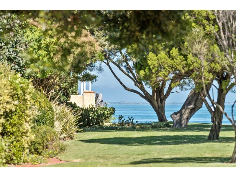 10/11-17 Princes St, Cottesloe WA 6011