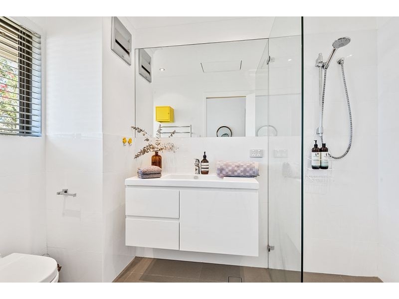 10/11-17 Princes St, Cottesloe WA 6011